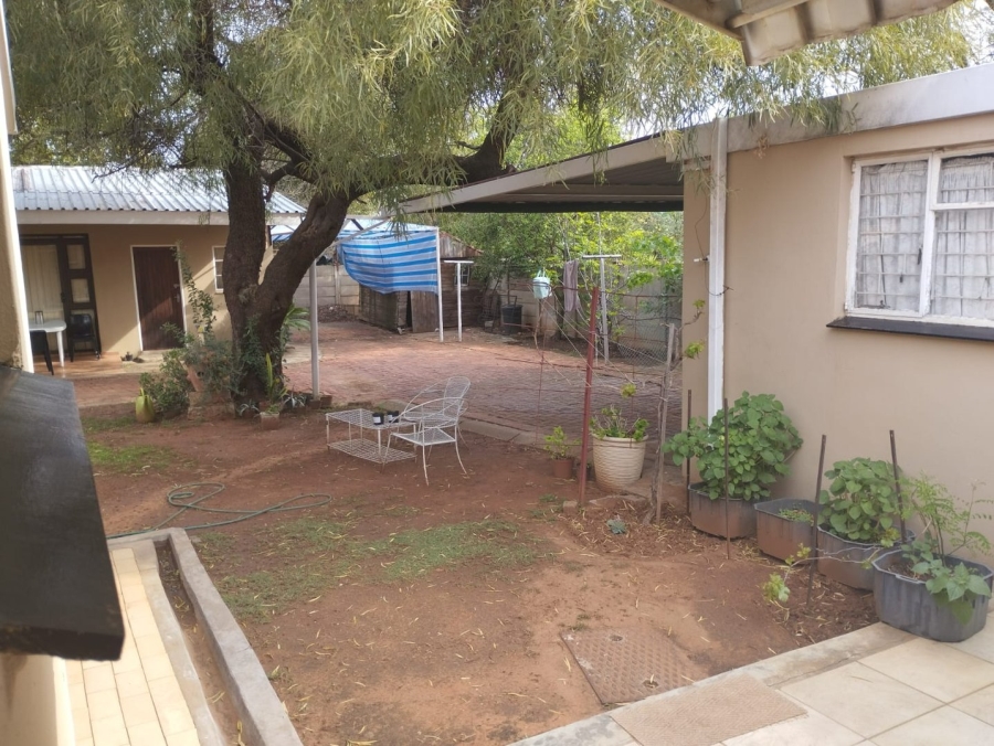 4 Bedroom Property for Sale in Universitas Free State